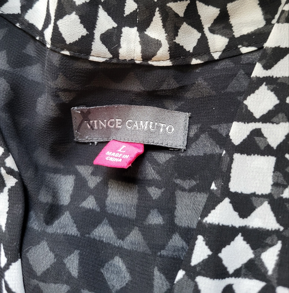 VINCE CAMUTO Geometric Black and White Sleeveless Top Size Large - Picture 4 of 4